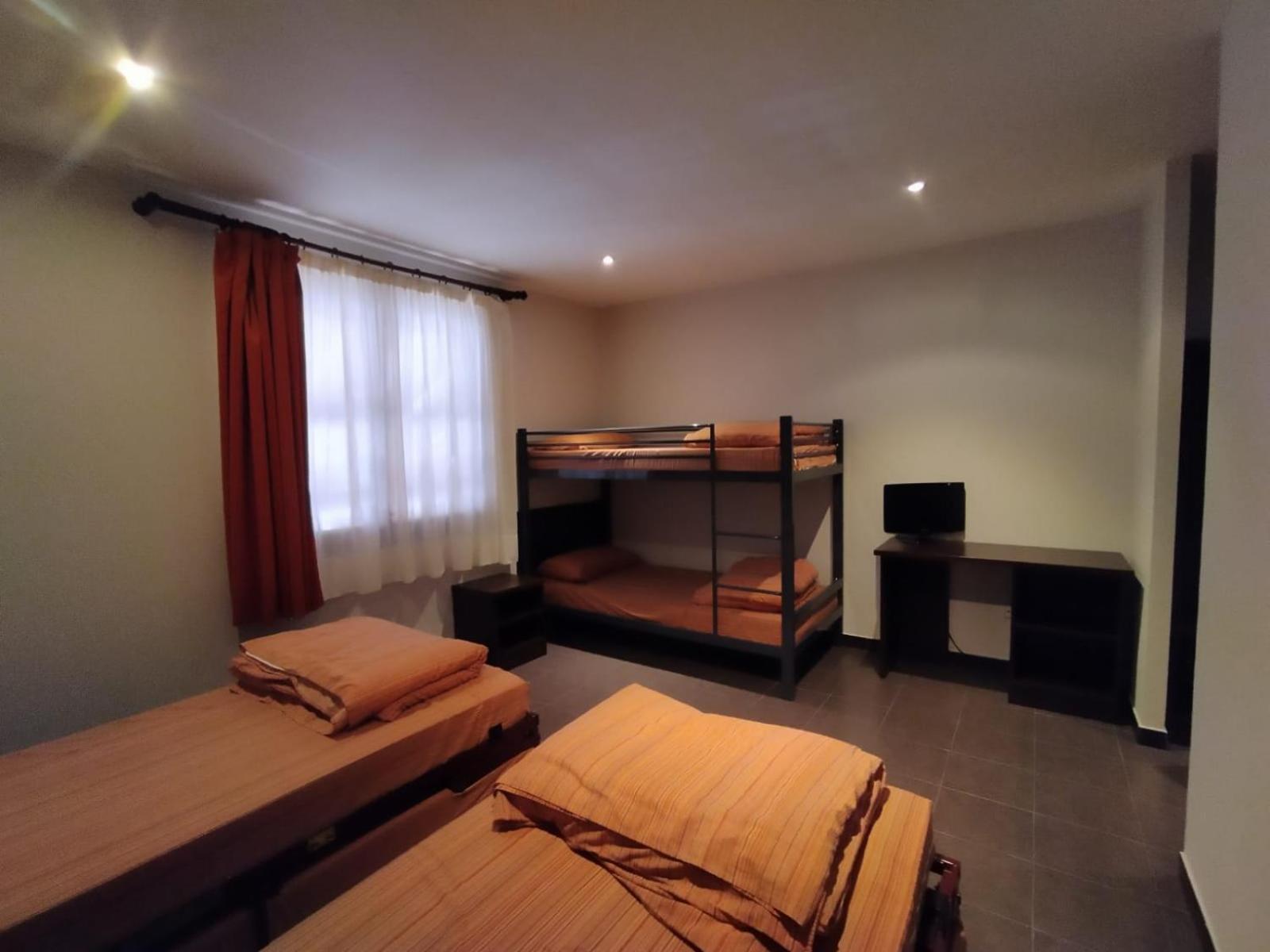 Alberg Les Estades Rialp Ngoại thất bức ảnh