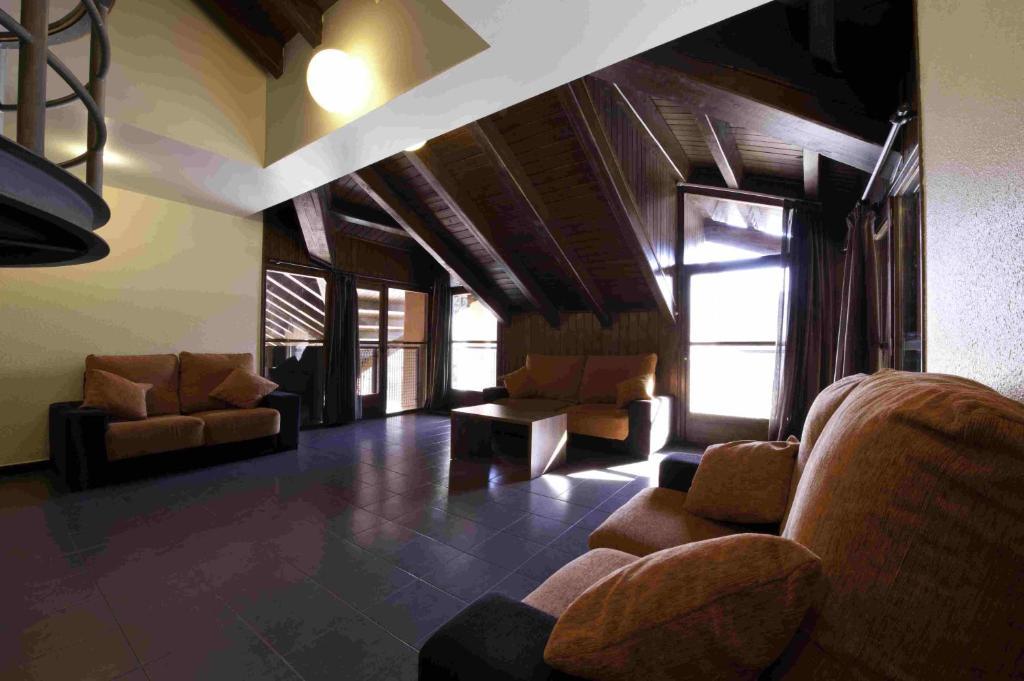 Alberg Les Estades Rialp Ngoại thất bức ảnh