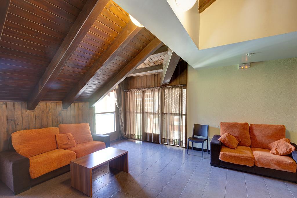 Alberg Les Estades Rialp Ngoại thất bức ảnh
